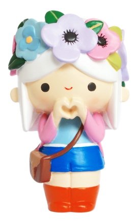 Blossom figure by Momiji, produced by Momiji. Front view.