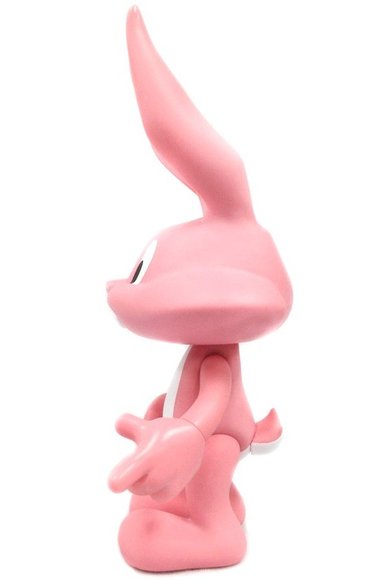 Bugs Bunny - Fancy Pink figure by Chuck Jones, produced by Artoyz Originals. Side view.