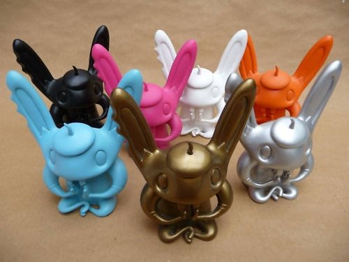Bunniguru Colorways figure by Nathan Jurevicius, produced by Flying Cat. Front view.
