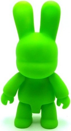 Bunny Qee - 9 GID Green DIY figure, produced by Toy2R. Front view.