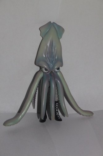 Squid Wrestler figure, produced by Medicom Toy. Front view.