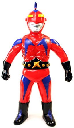 Captain Maxx - Type C figure by Mark Nagata, produced by Max Toy Co.. Front view.