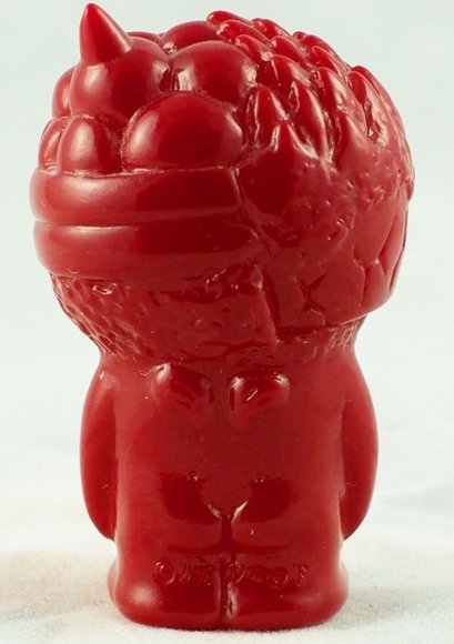 Chaos Q Bean - Unpainted Red figure by Mori Katsura, produced by Realxhead. Back view.
