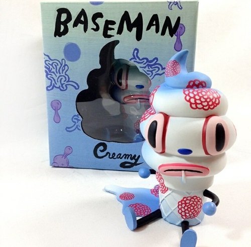 Chinese Flower Creamy figure by Gary Baseman, produced by 3D Retro. Front view.