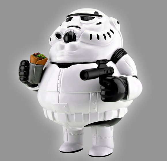 Chunkies Trooper figure by Alex Solis, produced by Vtss Toys. Side view.