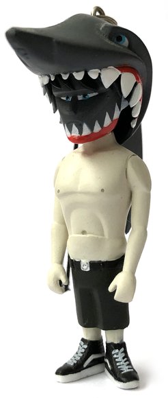 Coarsetoys: Jaws Keychain figure by Mark Landwehr, produced by Coarsetoys. Front view.