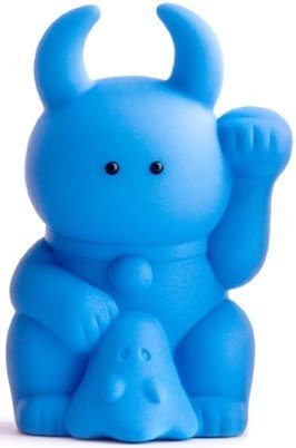 Cobalt Blue Fortune Uamou figure by Ayako Takagi, produced by Uamou. Front view.