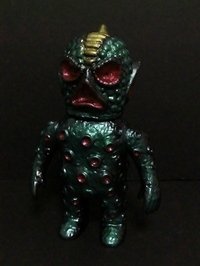 Comet Man figure, produced by Skull Head Butt. Front view.