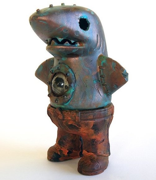 Copper Shark, Iron Pants figure by Drilone. Side view.
