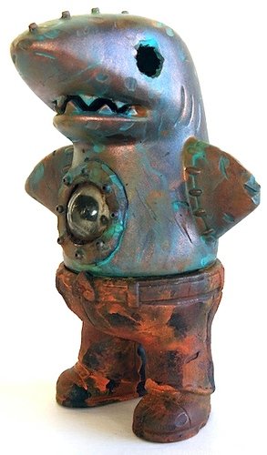 Copper Shark, Iron Pants figure by Drilone. Side view.