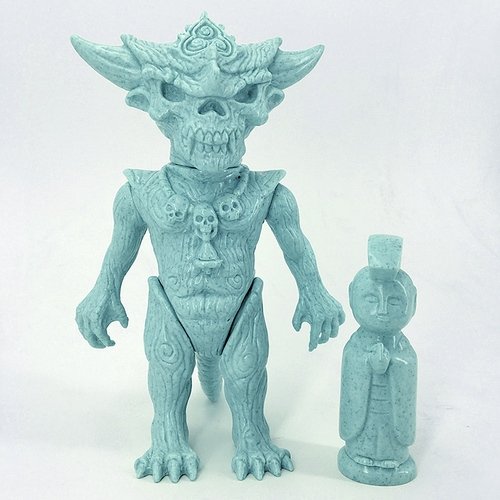CRAWLAH APALALA figure by Toby Dutkiewicz X Eric Adams, produced by Devils Head Productions. Front view.