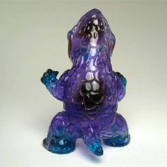 Crouching Zagoran - Clear Purple, Purple figure by Naoya Ikeda. Back view.