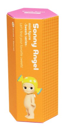 Cupcake figure by Dreams Inc., produced by Dreams Inc.. Packaging.