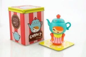Cuppa T figure by Yota Sampasneethumrong, produced by Momiji. Packaging.