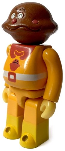 Currypanman figure by Takashi Yanase, produced by Lynke Toy. Front view.