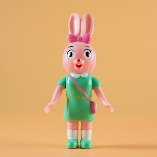 Cutie Rabbit figure by Pointless Island, produced by Awesome Toy. Front view.