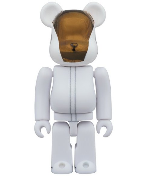 DAFT PUNK WHITE SUITS Ver. BE@RBRICK figure, produced by Medicom Toy. None.