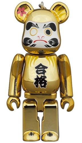Daruma doll pass gold plating BE@RBRICK 100% figure, produced by Medicom Toy. Front view.