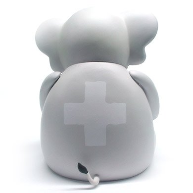 Bomb Jr - Albino Evil figure by Frank Kozik, produced by Toy2R. Back view.