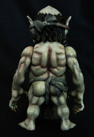 DEBRIS JAPAN BERSERKER figure by Decomposed Dog, produced by Restore. Back view.