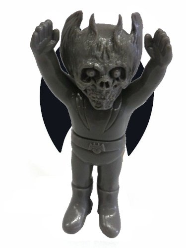 Devilman (Grey Prototype) (SDCC 2013 Exclusive) figure by Pushead, produced by Secert Base. Front view.