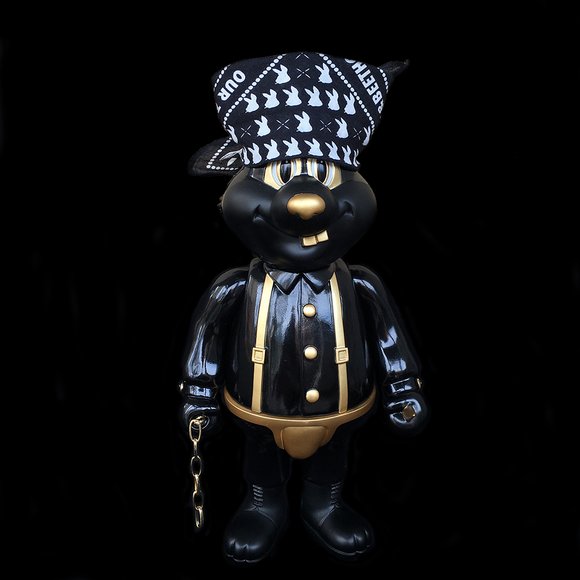 Dim Thug Life figure by Frank Kozik, produced by Blackbook Toy. Front view.