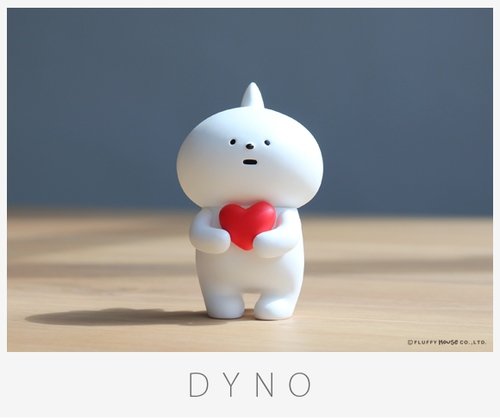 Dyno figure by Fluffy House. Front view.