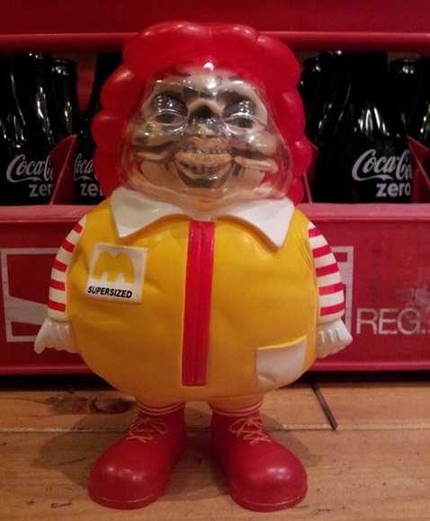 Mc Supersized - SSF figure by Ron English, produced by Secret Base. Front view.