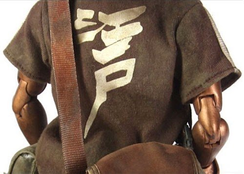 Edo Bronze Commander figure by Ashley Wood, produced by Threea. Detail view.