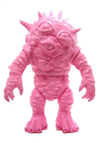 Eyezon - Max Toy Club exclusive - light pink figure by Mark Nagata, produced by Max Toy Co.. Front view.