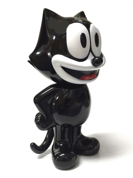 Felix The Cat (Black) figure by Secret Base, produced by Secret Base. Side view.