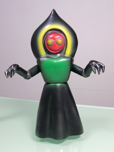 Flatwoods Monster Black figure by Marmit, produced by Marmit. Front view.