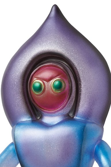 Flatwoods Monster (フラットウッズモンスター) - Medicom Toy Exclusive figure by Marmit, produced by Marmit. Detail view.
