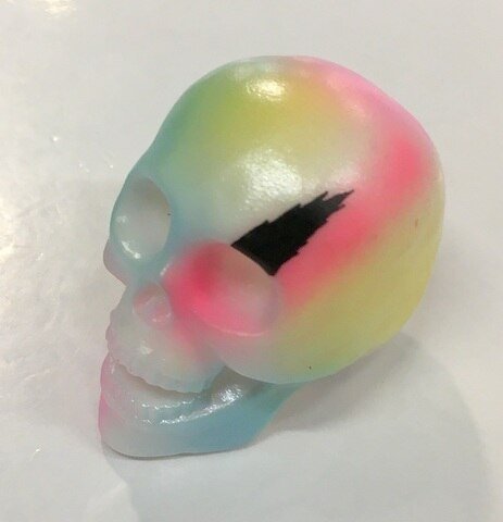 Fortune Skull Collection Vol.1 - Bolt figure by Shoko Nakazawa (Koraters), produced by Engimono. Front view.