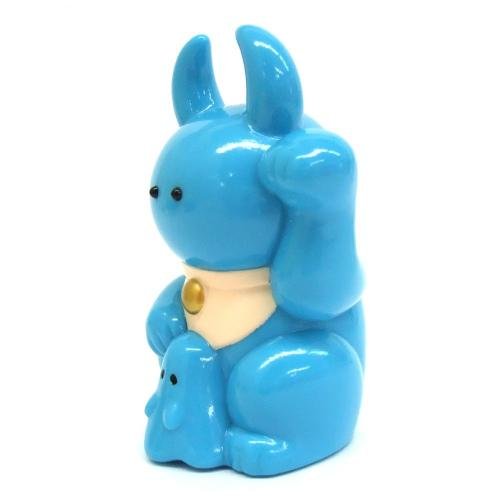 Fortune Uamou figure by Ayako Takagi, produced by Uamou. Side view.