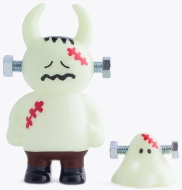 Franken Uamou & Boo - Sad figure by Ayako Takagi, produced by Uamou. Front view.