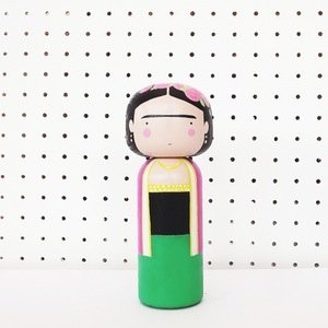 Frida Kokeshi figure by Sketch.Inc. Front view.