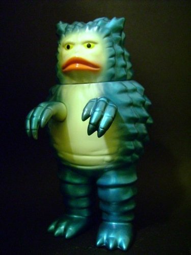 Garamon figure, produced by Us Toys. Front view.