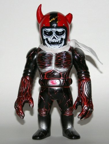 Ghost Cider II figure by Mori Katsura, produced by Realxhead. Front view.
