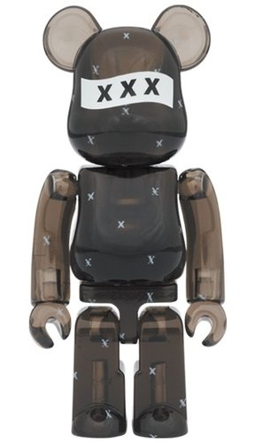 GOD SELECTION XXX BLACK CLEAR BE@RBRICK 100％ figure, produced by Medicom Toy. Front view.