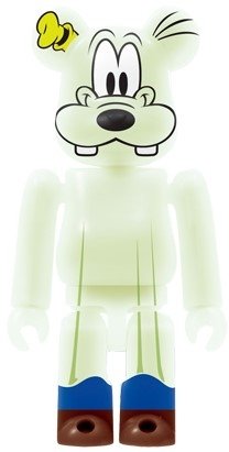 Goofy Be@rbrick 100% - Ghost Ver. figure by Disney, produced by Medicom Toy. Front view.