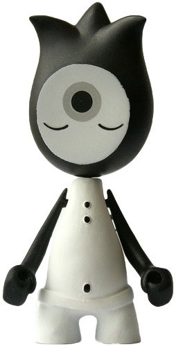 Gooma - Black figure by Sergey Safonov. Front view.
