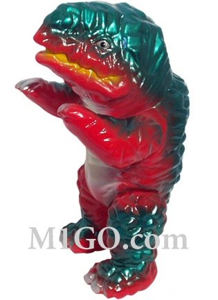 Gorgos (ゴルゴス) figure by Yuji Nishimura, produced by M1Go. Front view.