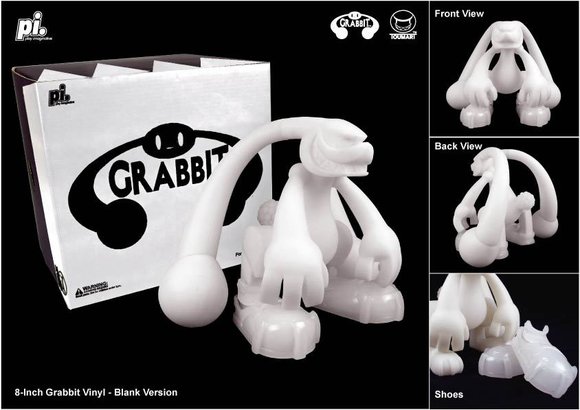Blank White Grabbit figure by Touma, produced by Play Imaginative. Detail view.