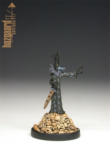 Grand Khân figure by Joann Sfar, produced by Hazgaard. Front view.