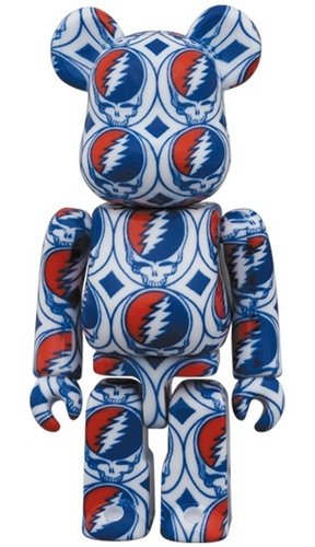 GRATEFUL DEAD BE@RBRICK 100％ (STEAL YOUR FACE) figure, produced by Medicom Toy. Front view.