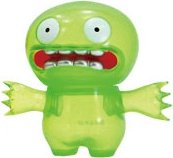 Green Chupacabra (チュパカブラ ミニ) figure by David Horvath, produced by Wonderwall. Front view.