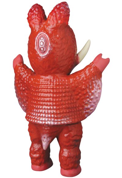 Guerilla Punch - Red figure by Anraku Ansaku, produced by Medicom Toy. Back view.