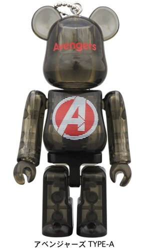 Happy lottery MARVEL Avengers TYPE-A BE@RBRICK 100% figure, produced by Medicom Toy. Front view.