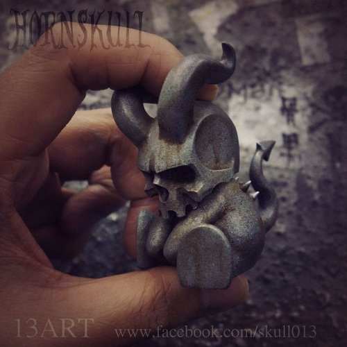 HORNSKULL figure, produced by K13 Toys. Front view.